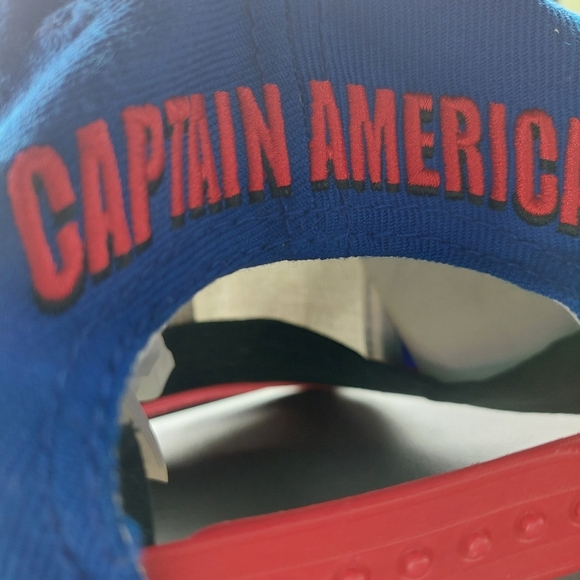 Captain AMERICA Marvels Hat. CAP ADJUSTABLE - Picture 3 of 5